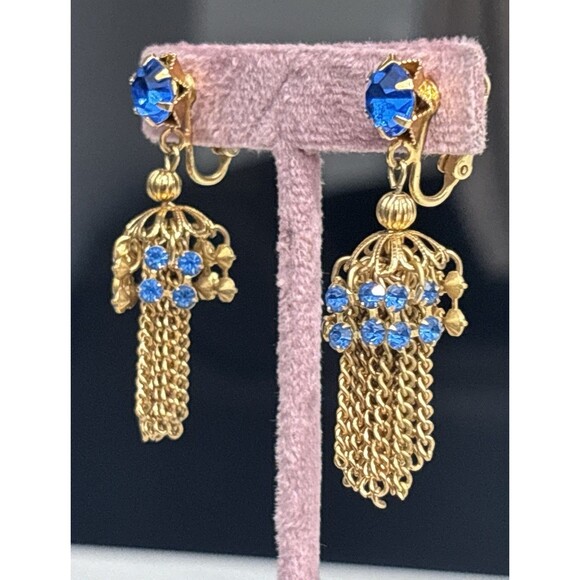 Vintage Gold Tone Tassel Earrings Blue Rhinestone Dangle Clip On Chain Drop - Picture 5 of 9